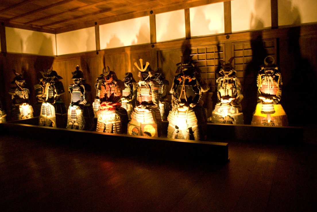 Display of samourai armours, Himeji Castle #019, 08 août 2011