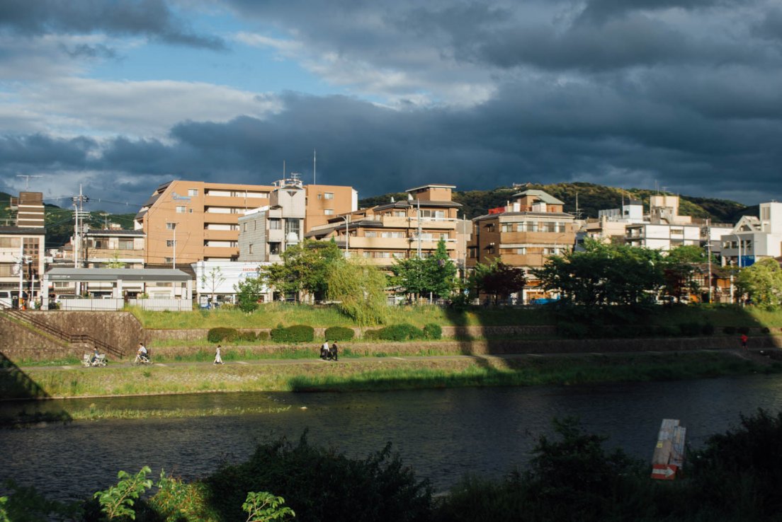 Banks of the Kamogawa, Déambulations dans Kyoto #019, 11 may 2016 Banks of the Kamogawa