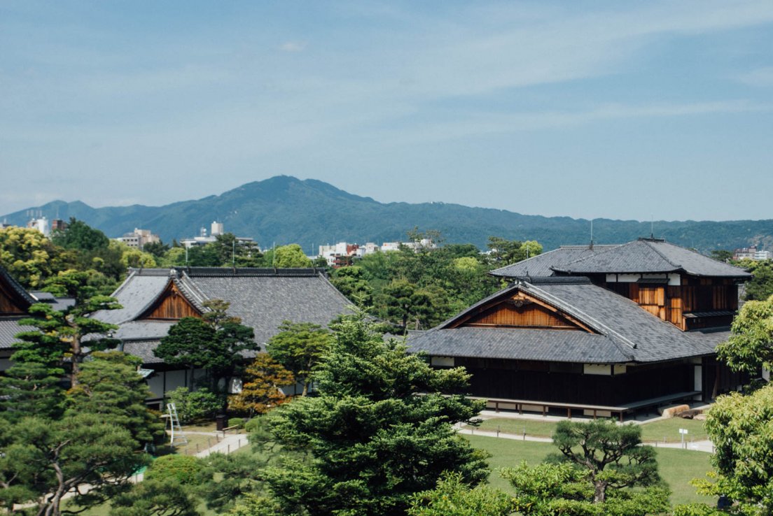 Rooftops of the castle independent buildings, Nijō-jo castle #020, 13 may 2016 Rooftops of the castle independent buildings