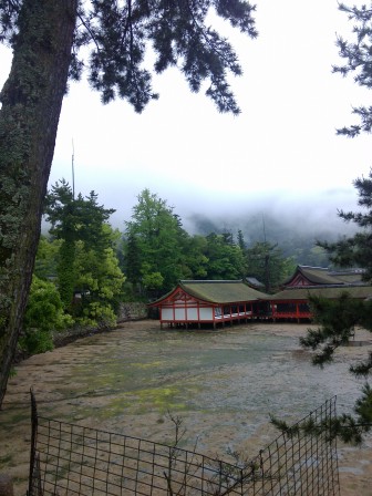 Temple by the beach at low tide, Miyajima, 10 may 2016 Temple by the beach at low tide