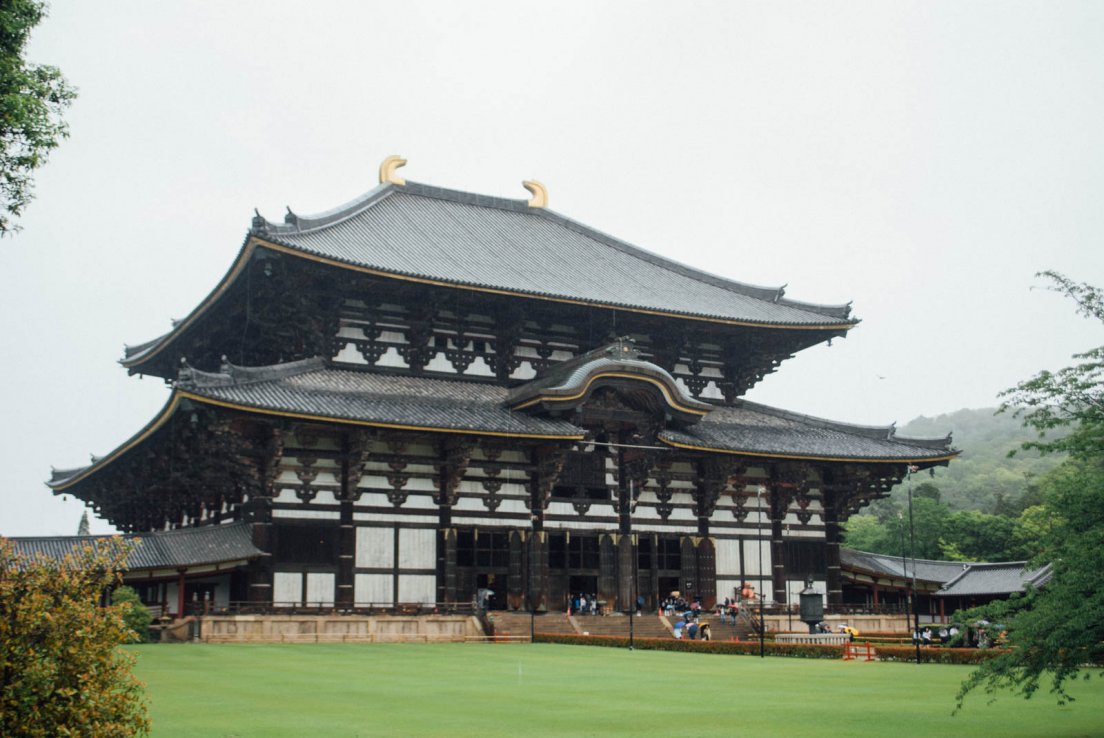 The Tōdai-ji on a rainy day