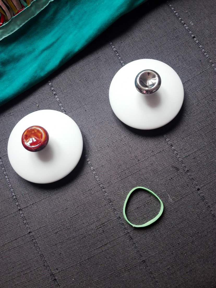 Before and after firing platine on teapots lids, 10 august 2019 Before and after firing platine on teapots lids